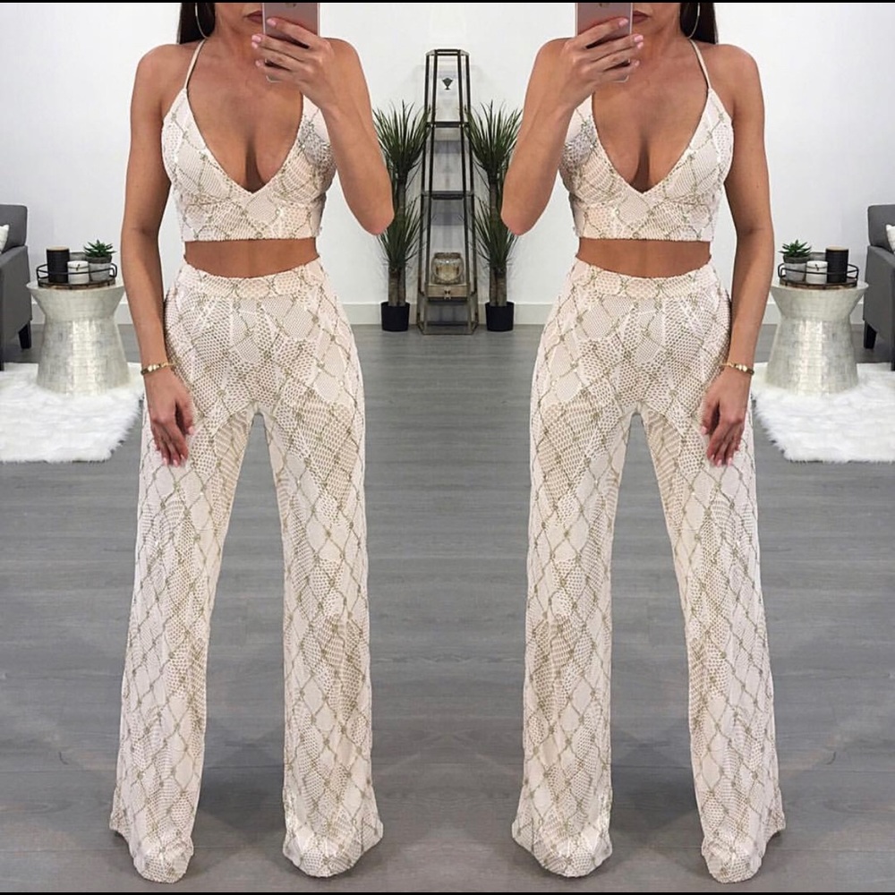 Cream snake skin detail paints set